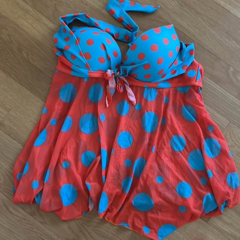 🌴☀️ Summer / Vacation Ready☀️🌴 2pc Polka-Dot Sheer Tankini/ Boy-shorts - Picture 4 of 5